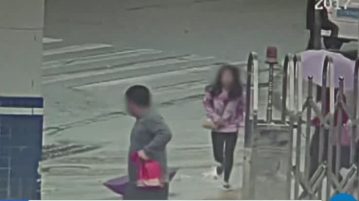 China: un ladrón intentó escapar y entró a una comisaria